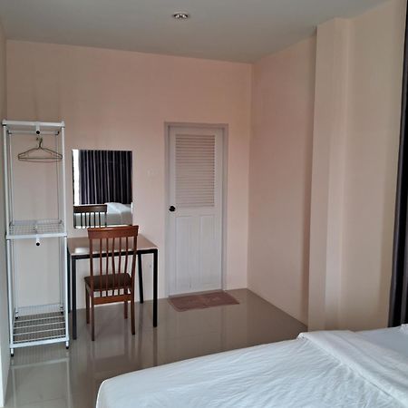 เคทู เกสเฮาส์  Hotel Chonburi Eksteriør billede