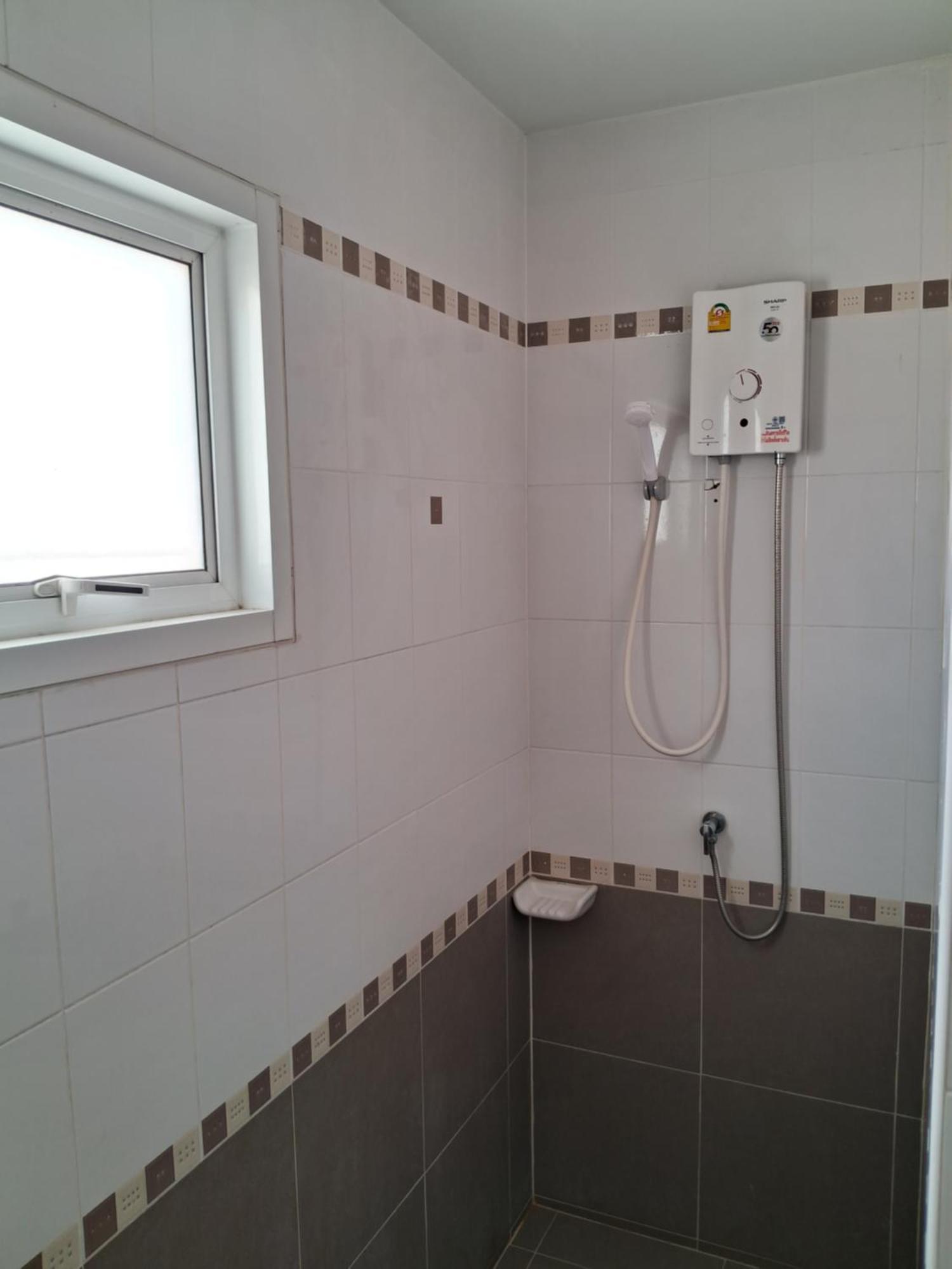 เคทู เกสเฮาส์  Hotel Chonburi Eksteriør billede